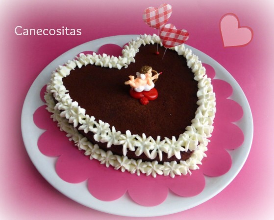 Tarta húmeda de chocolate San valentín 1
